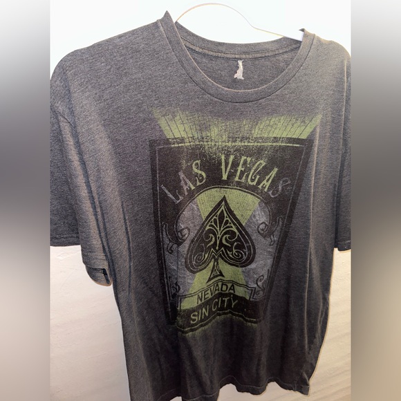 Bundle of XL shirts - Picture 3 of 5